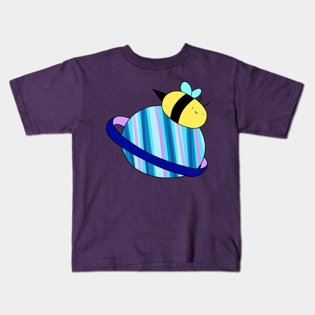 Saturn Bee Kids T-Shirt by saradaboru